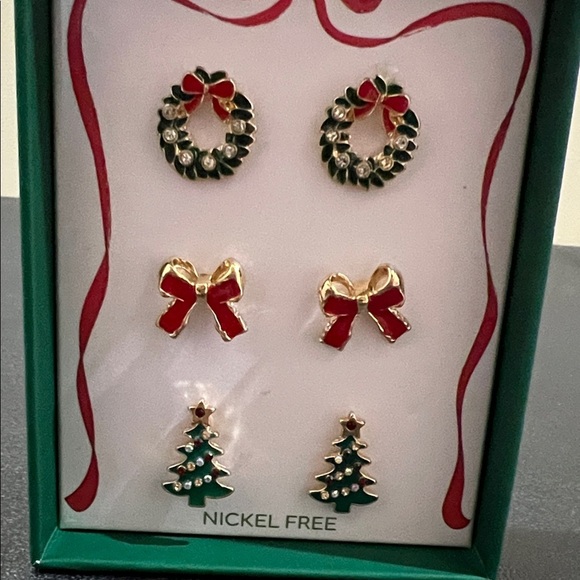 True To Form | Festive Holiday Earrings Set - Picture 8 of 11